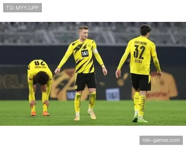 多特防线稳定性持续波动,对争冠形势形成制约 多特防线稳定性持续波动,对争冠形势形成制约